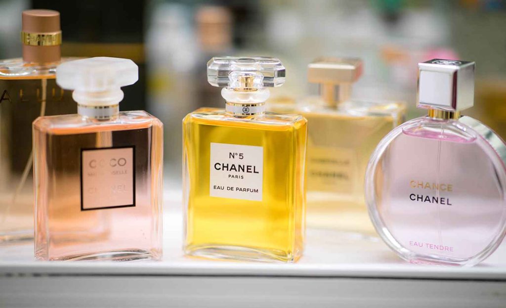 خانه عطرسازی شنل (Chanel): میراثی از ظرافت، نوآوری و جاودانگی